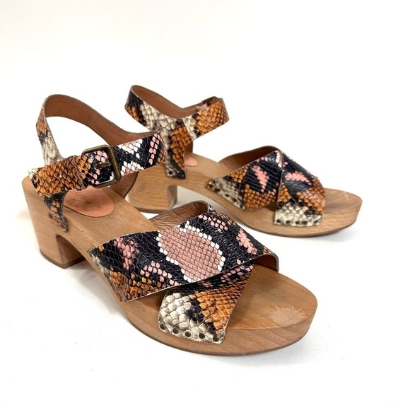 Madewell Shoes - EUC Madewell 8 The Johanna Crisscross Wood Clog Sandal in Snake Embossed Leather
